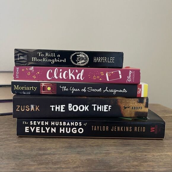 Assorted Soft Cover paperback popular books set of 5 read once - Picture 1 of 3